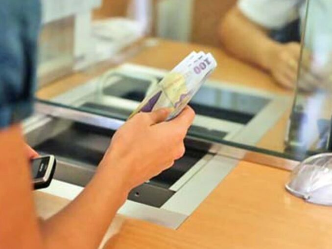 Vrei un credit mai ieftin? Taie dobânda băncii cu rate descrescătoare
