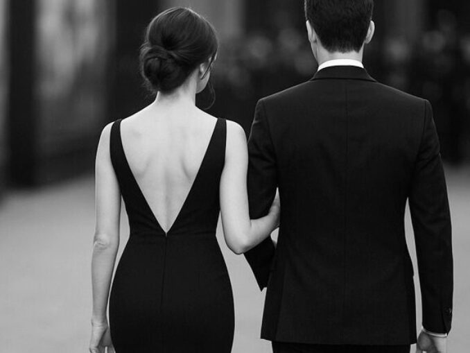 Viața cu un artist, o formă subtilă de artă. Șase povești despre femei magice