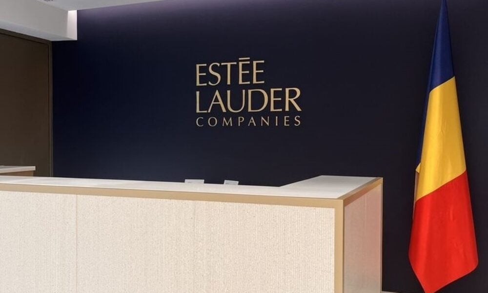 Estée Lauder face concedieri la București