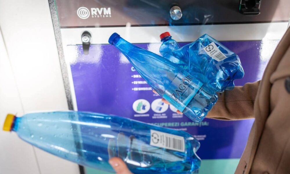 Schemele românilor cu PET-uri și garanția de 50 de bani se lasă cu dosare penale. Ministrul Mediului s-a prins cum se fraudează sistemul Returo SGR