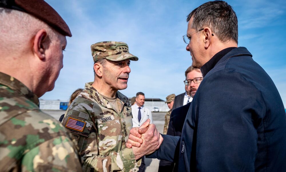 Oare chiar și-a golit Armata Română depozitele de muniții pentru a sprijini Ucraina?