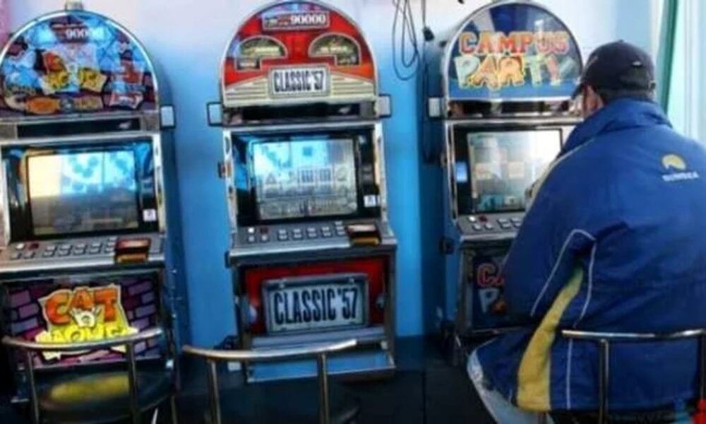 România, un mare Las Vegas, dar mult mai sărac. Suntem campioni la păcănele