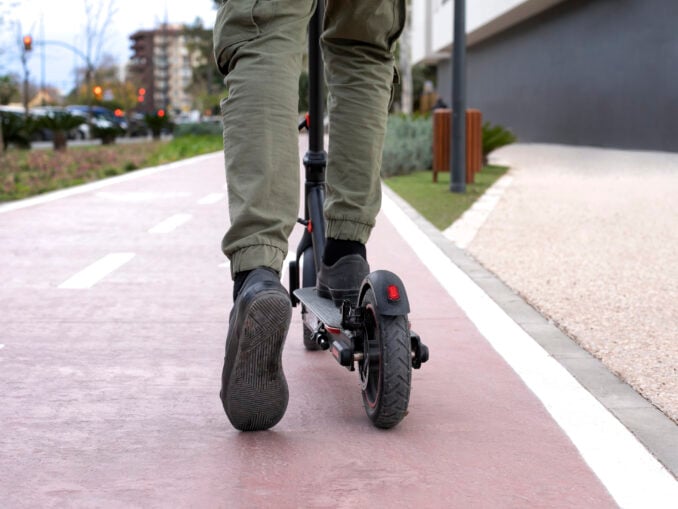 RCA obligatorie pentru trotinete și biciclete electrice