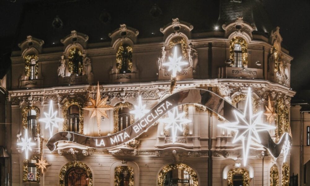 Concert Madrigal de Crăciun, în faţa casei La Miţa Biciclista