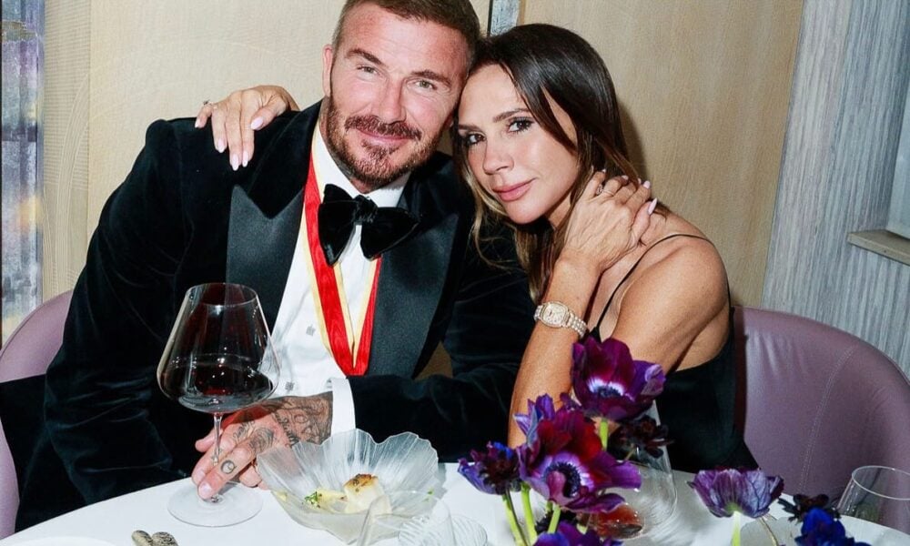 David și Victoria Beckham, dans emoționat de Crăciun. Tensiunile din familie, ignorate Video