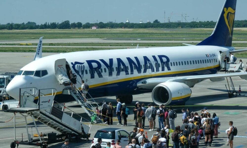 Combustibilul scump ar putea scoate de pe piață companii aeriene