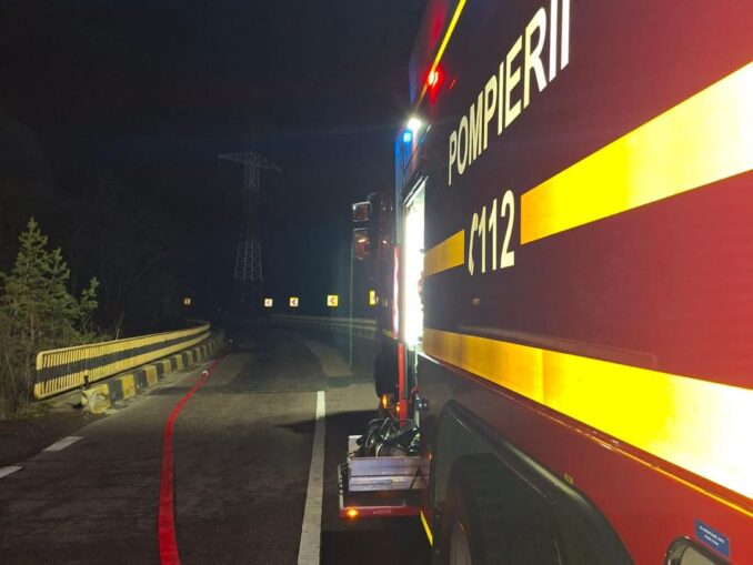 Leșuri de animale împrăștiate pe A2. Circulație închisă pe mai mulți kilometri