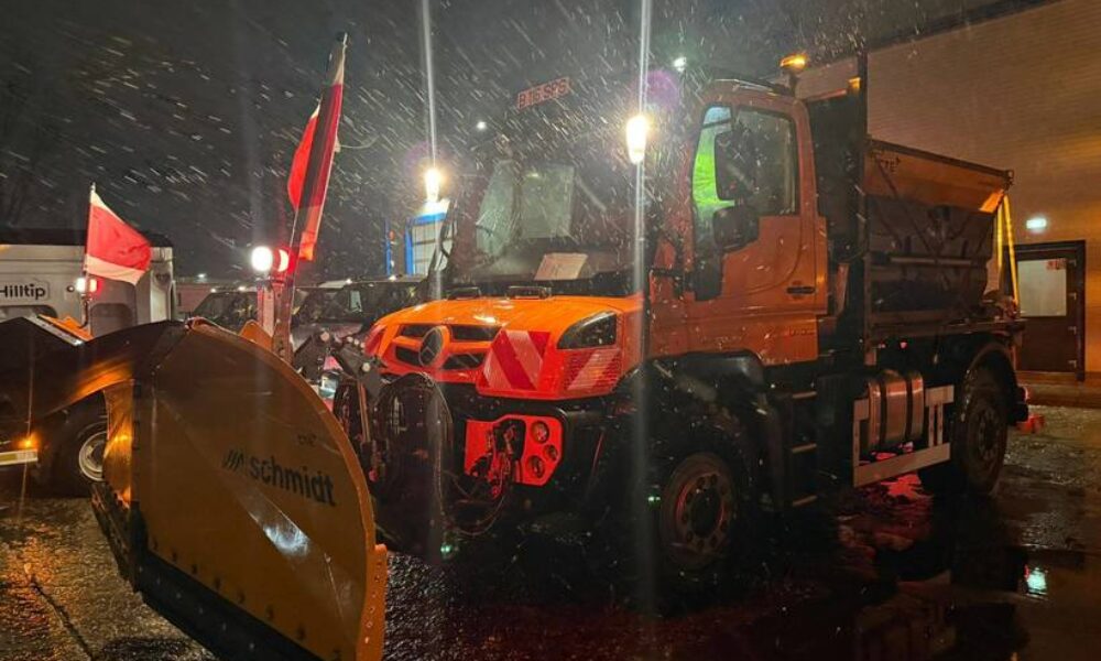 Cod galben de ninsoare și polei în Capitală. Intervenție cu utilaje pe bulevardele principale