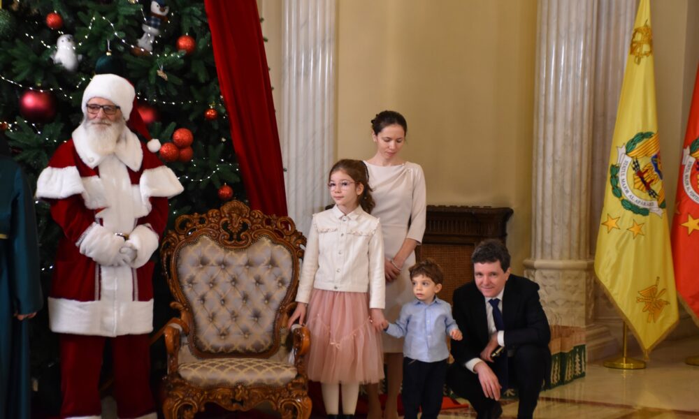 Președintele Nicușor Dan, mesaj de sărbători: În aceste zile speciale, să ne regăsim liniștea sufletească, puterea de a fi mai buni, mai înțelepți și mai înțelegători