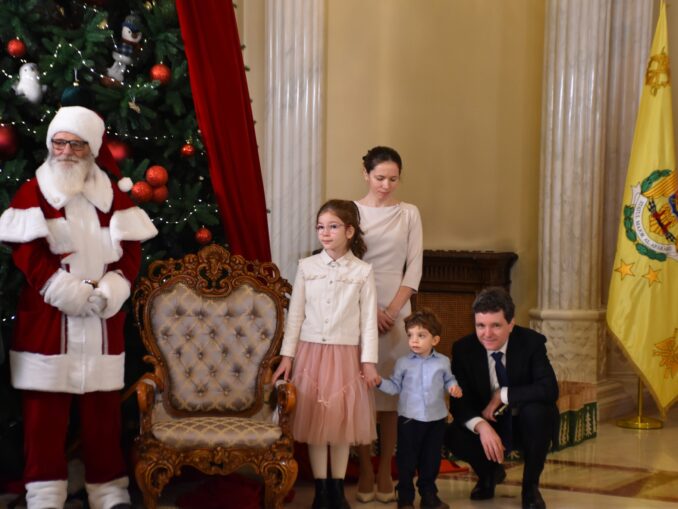 Președintele Nicușor Dan, mesaj de sărbători: În aceste zile speciale, să ne regăsim liniștea sufletească, puterea de a fi mai buni, mai înțelepți și mai înțelegători