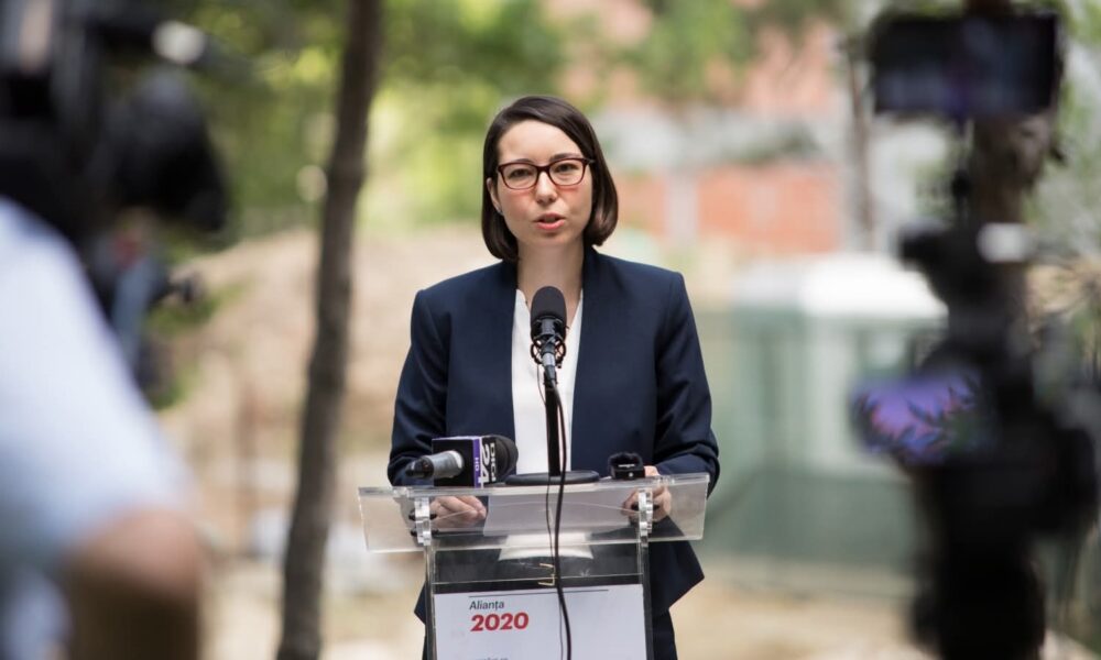 Ana Ciceală: „Oraşul poate fi construit pentru viitor cu curaj şi speranţă”