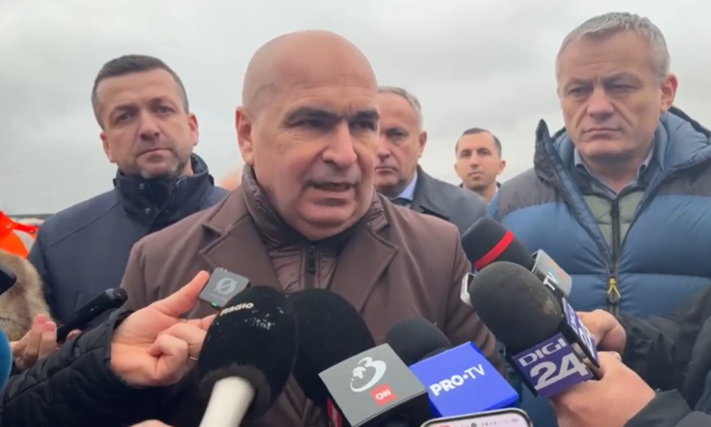 Bolojan, pe șantier: Două tronsoane din Autostrada Transilvania vor fi gata anul viitor