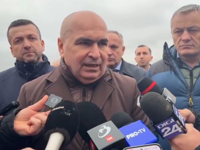 Bolojan, pe șantier: Două tronsoane din Autostrada Transilvania vor fi gata anul viitor