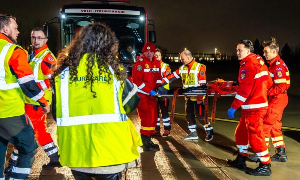 Pacienţi din Gaza, aduşi la Bucureşti de armata română