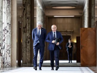 Pîslaru, scut pentru Bolojan și coate către Nicușor: Hai să lăsăm lumina aprinsă. Pentru România onestă