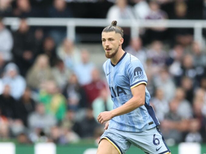 Radu Drăguşin a revenit pe teren după aproape un an de pauză