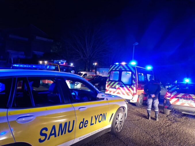 Explozie a unui imobil în Franța. Cel puțin șase morți, printre care și doi copii