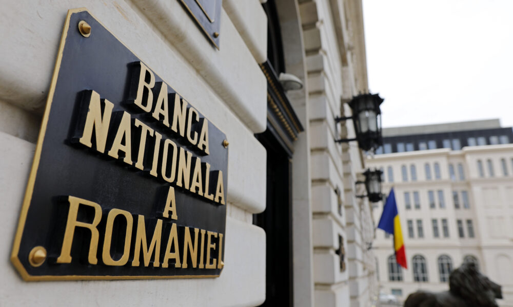 BNR lansează o monedă dedicată lui Mihail Sadoveanu