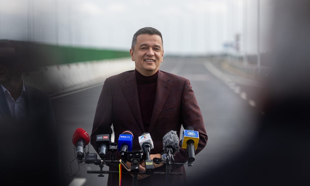 OFICIAL De marți se va circula pe autostradă până la Adjud