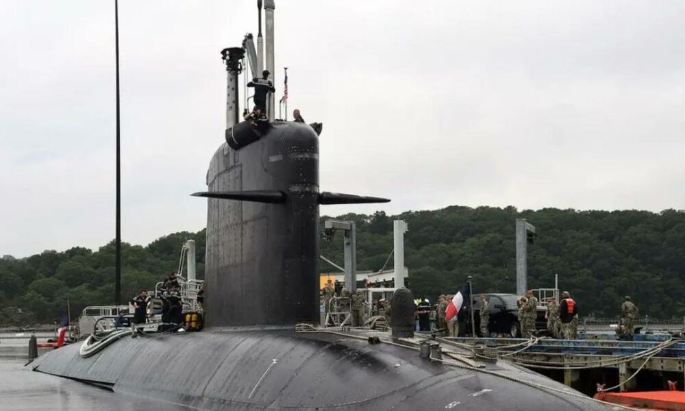 Drone deasupra unei baze de submarine nucleare franceze