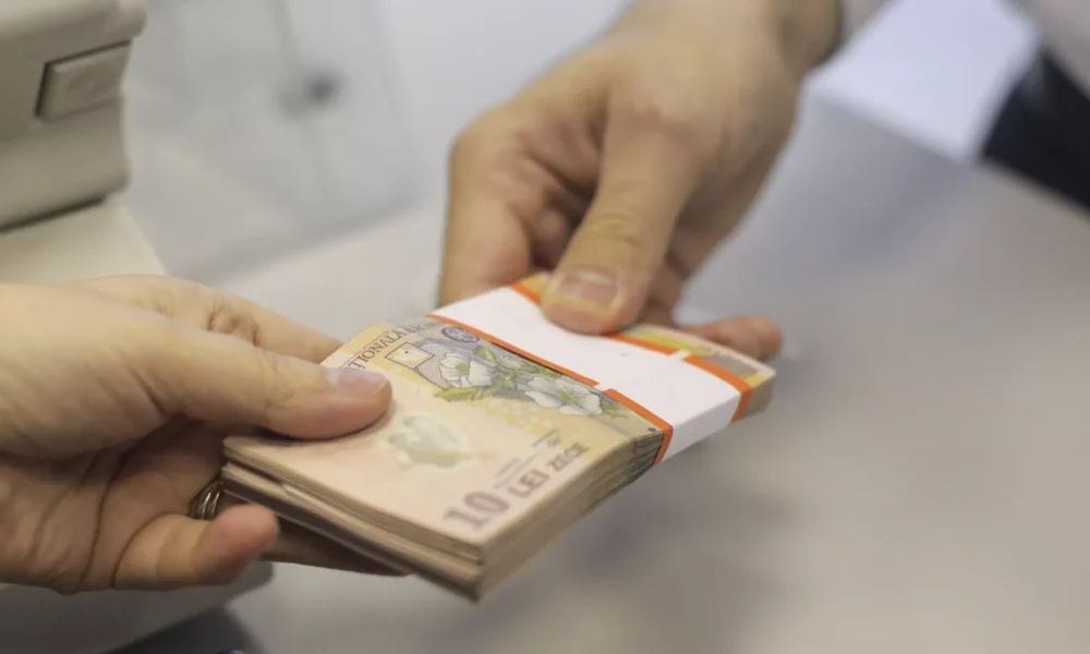 Guvernul bagă adânc mâna în împrumuturi pe ultima sută de metri din 2025