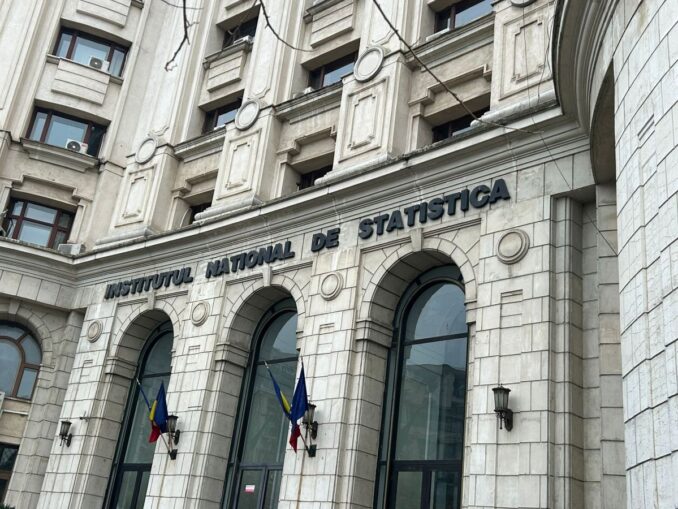 INS: comerțul cu amănuntul a crescut în 2025