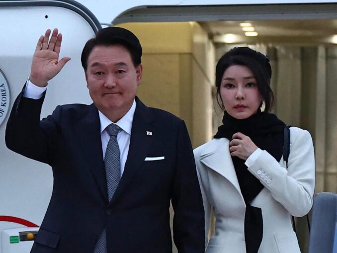 Fostă primă doamnă, acuzată de corupție și abuz de putere