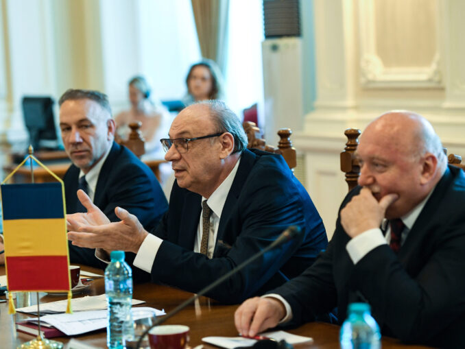 Consecințele „războiului” Parlament-CCR: 128 de noi aleși cu pensii speciale EXCLUSIV