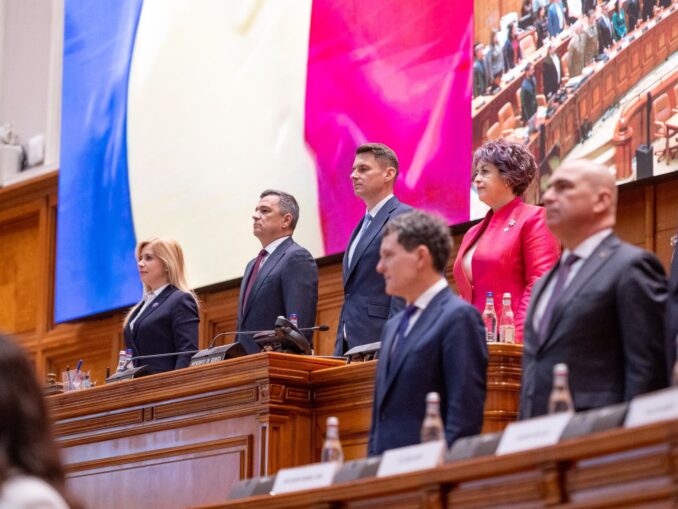 PNL și USR pun tunurile pe CCR. PSD tace mâlc