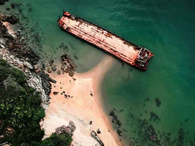 Un antrenor din fotbalul spaniol și cei trei fii, victimele unui naufragiu