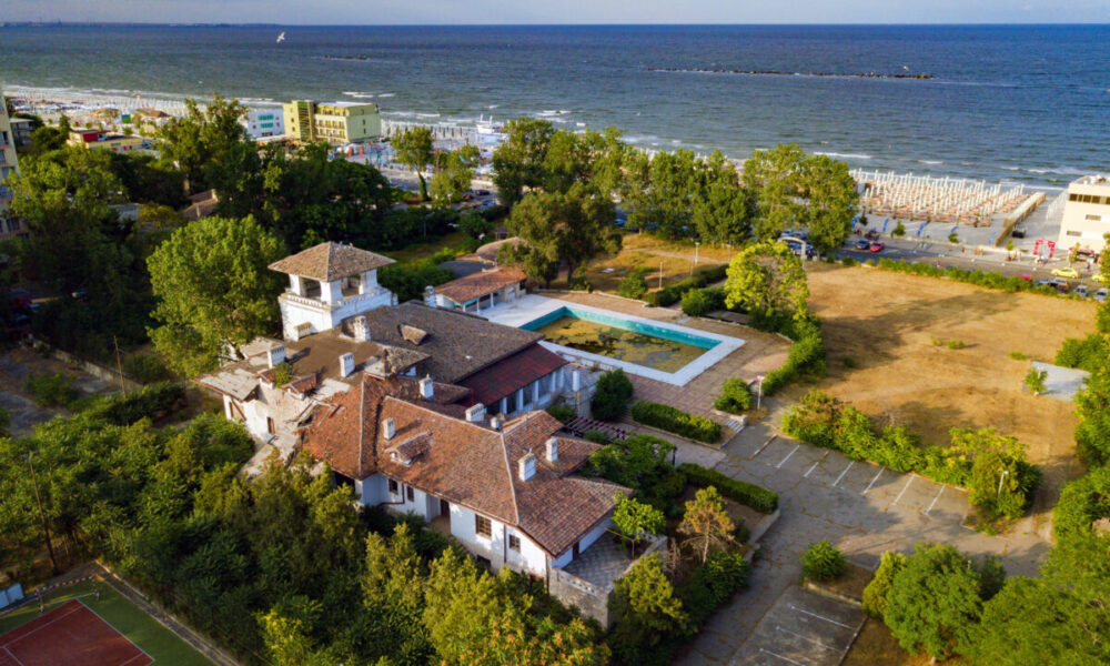 A fost promulgată legea care modernizează Palatul Regal