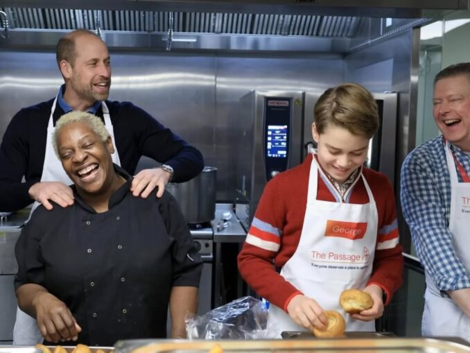 Prințul William și fiul său, voluntariat la o organizație caritabilă