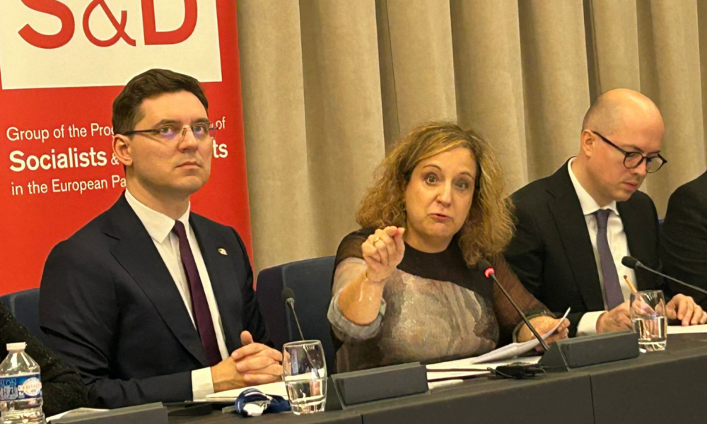 Lider european: Nu putem lua de bune sloganurile lui Trump