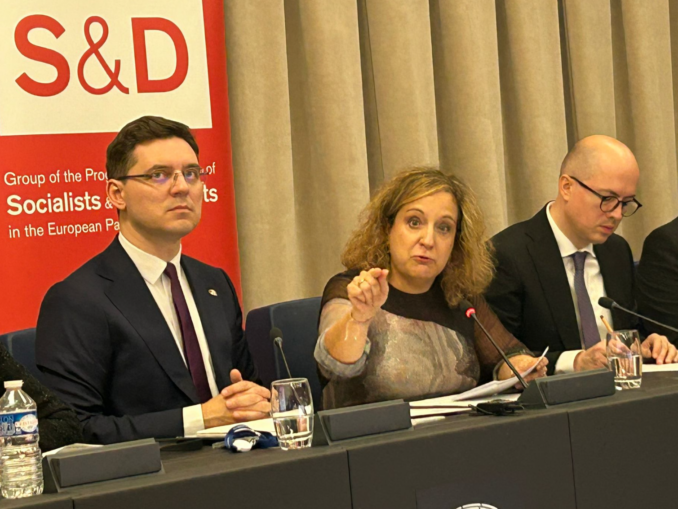 Lider european: Nu putem lua de bune sloganurile lui Trump