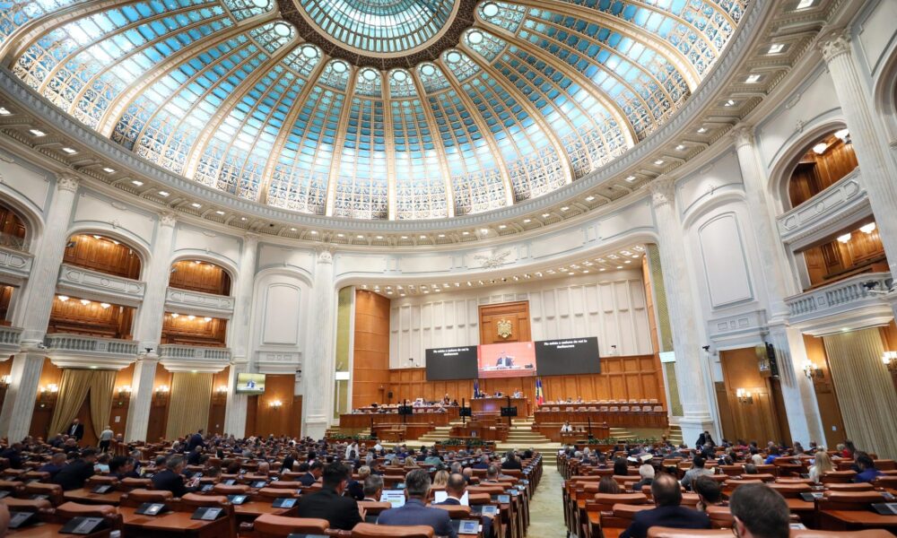 Senatorii PACE și AUR depun moțiune simplă împotriva ministrului Oana Țoiu