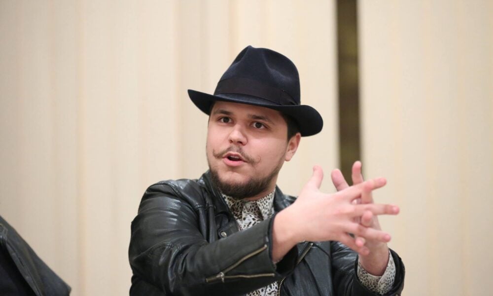 „Ar fi o tragedie pentru mine să plec, dar nici n-aș rămâne cu orice preț în România”, Simion Bogdan Mihai INTERVIU, partea a II-a