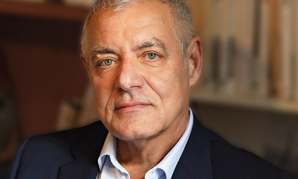 INTERVIU „Cărțile și arhivele nu spun totul dacă uităm să explorăm suficient propriul interior” – Ștefan Lemny, istoric