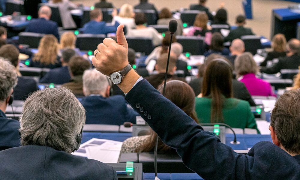 Harta politică a Bruxelles-ului așa cum e, pornind de la o directivă pro-transparență