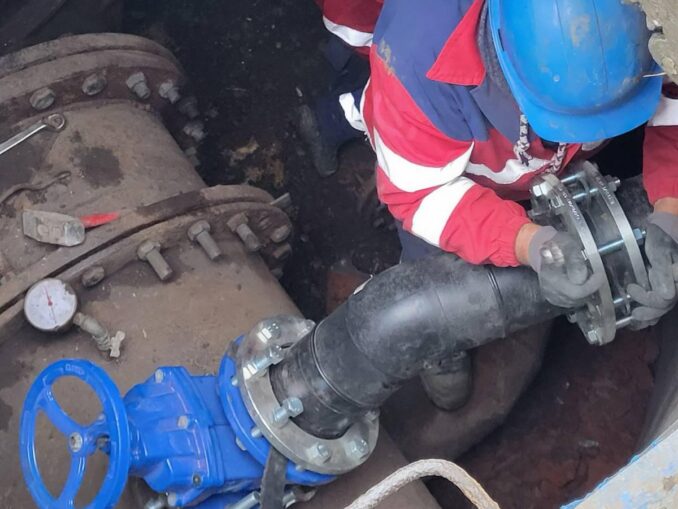 Rafinăria Petrobrazi a fost conectată de către Apa Nova Ploiești la sistemul propriu de alimentare cu apă