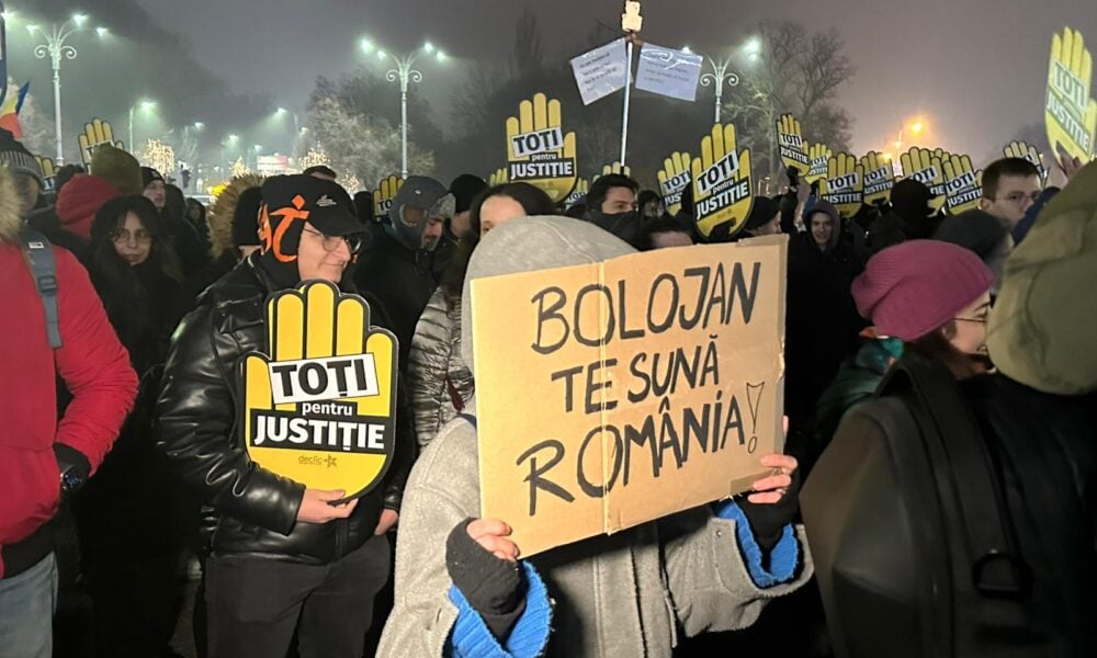 „Bolojan, te sună România!” – A șasea zi în stradă pentru Justiție