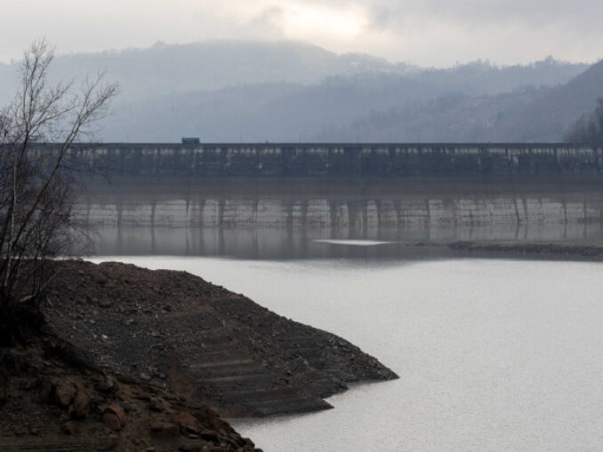 Apele Române, intervenție de urgență la Bazinul de Apă Curată Voila, din județul Prahova