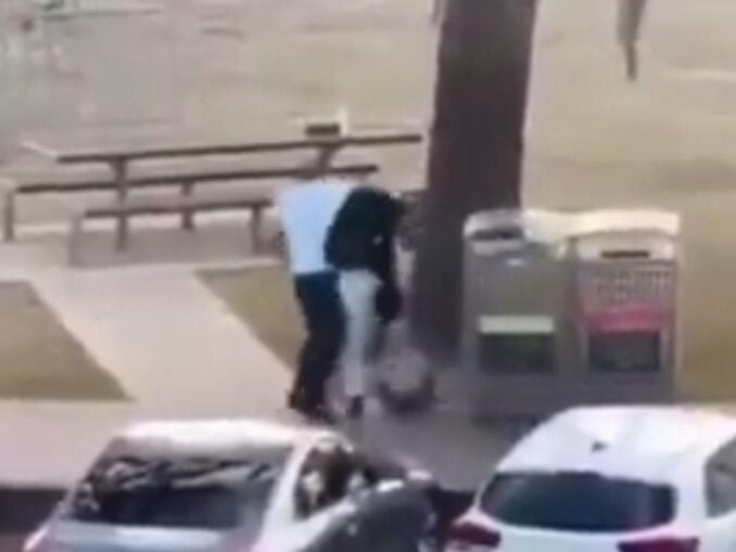 Eroii de la Sydney. Un vânzător de fructe l-a dezarmat cu mâinile goale pe un terorist