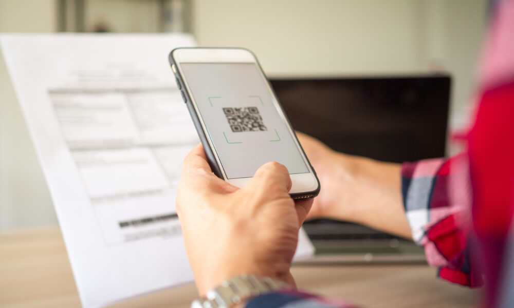 Guvernul s-a răzgândit cu bonurile fiscale. Codul QR, iertat pentru moment