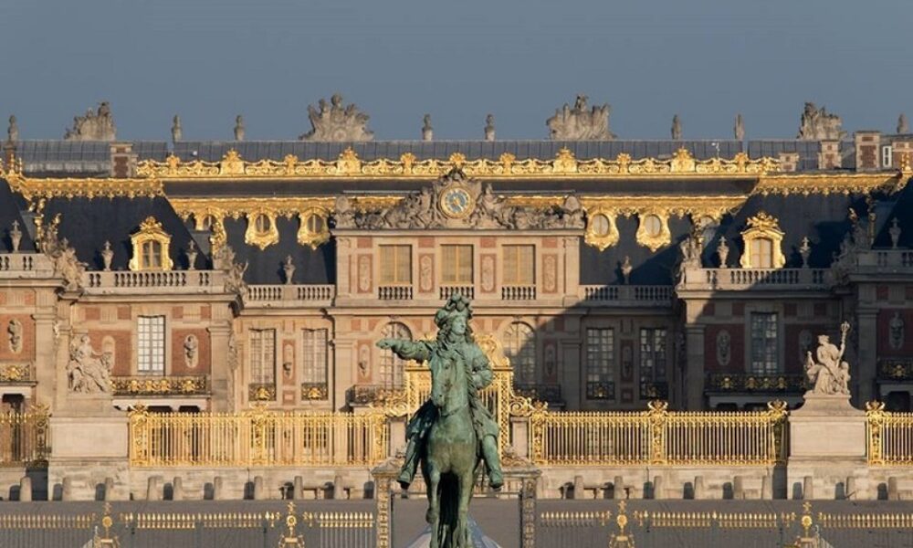 Palatul Versailles mărește prețul biletelor pentru unii turiști