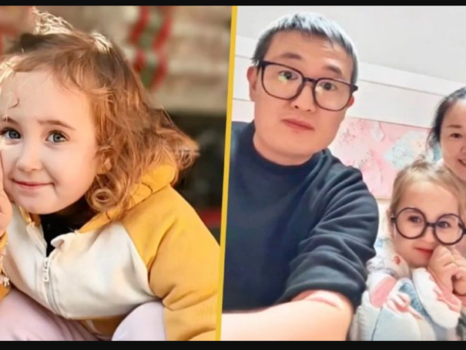 VIRAL Chinezoaica blondă cu ochii albaștri a pus familia pe jar