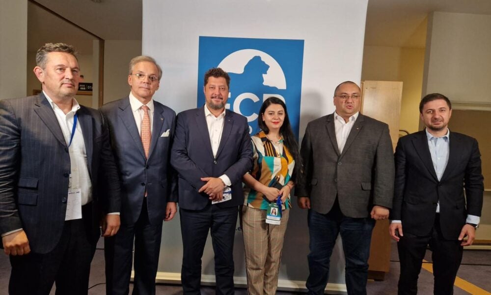 Cine sunt eurodeputații români care au votat împotriva dreptului la avort