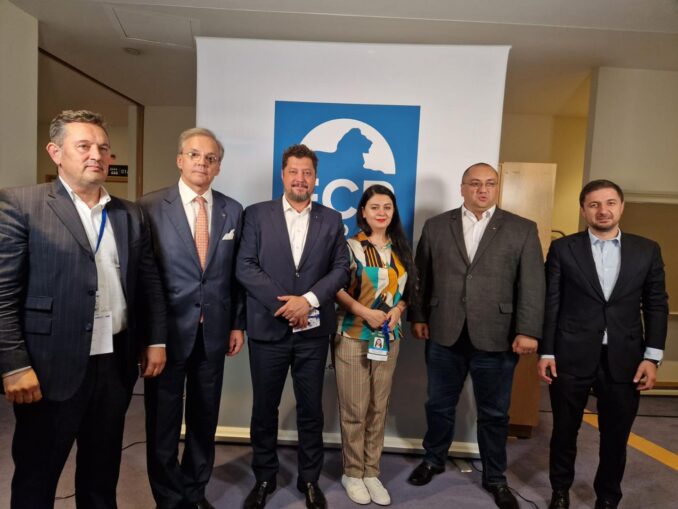 Cine sunt eurodeputații români care au votat împotriva dreptului la avort