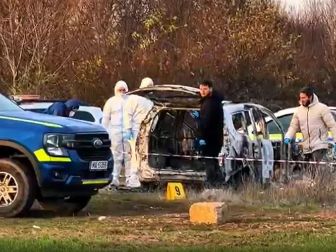 Șofer găsit carbonizat în propria mașină, pe un câmp