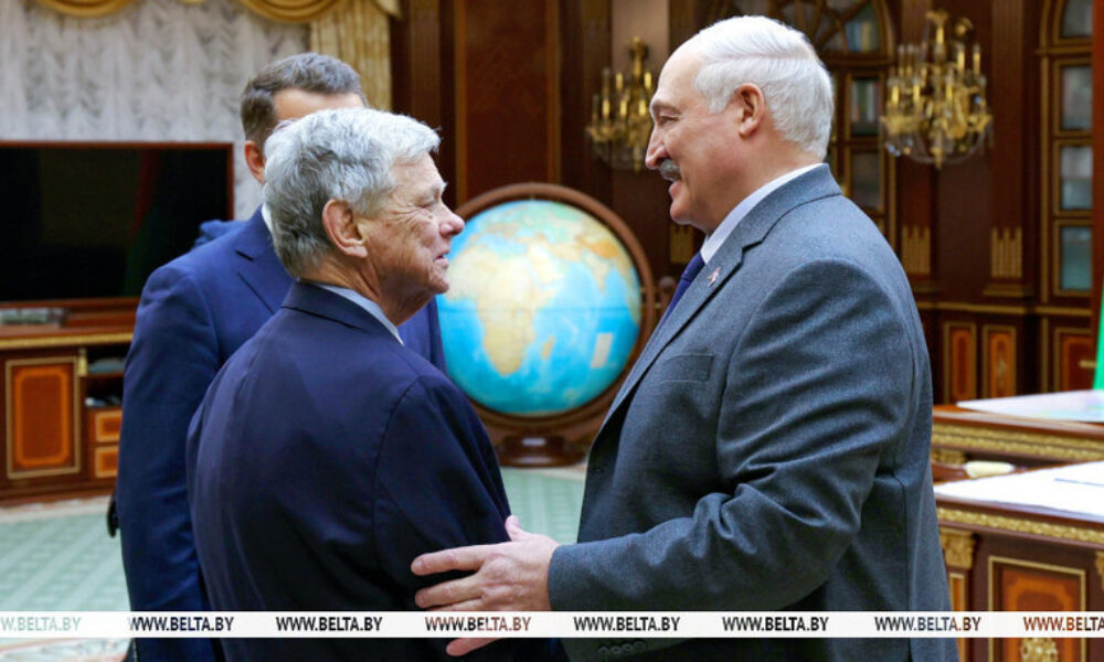 Troc SUA-Belarus. Minskul eliberează 123 de deţinuţi politic, printre care laureatul premiului Nobel pentru Pace