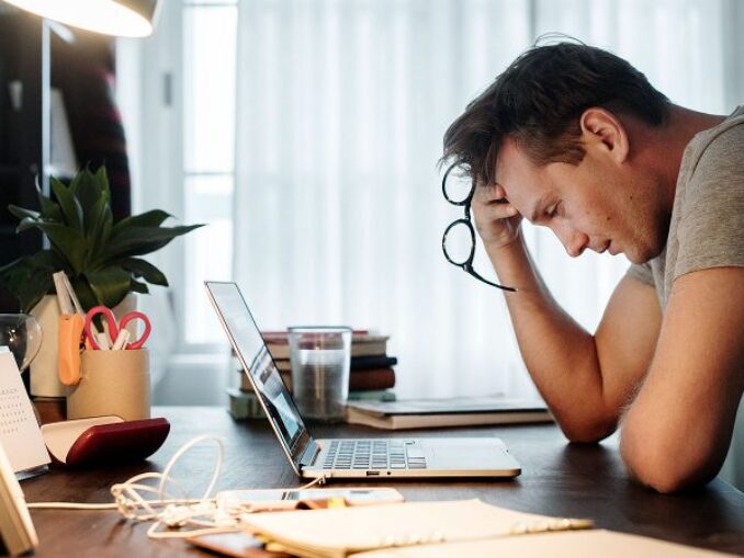 Munca de acasă, mai periculoasă decât crezi